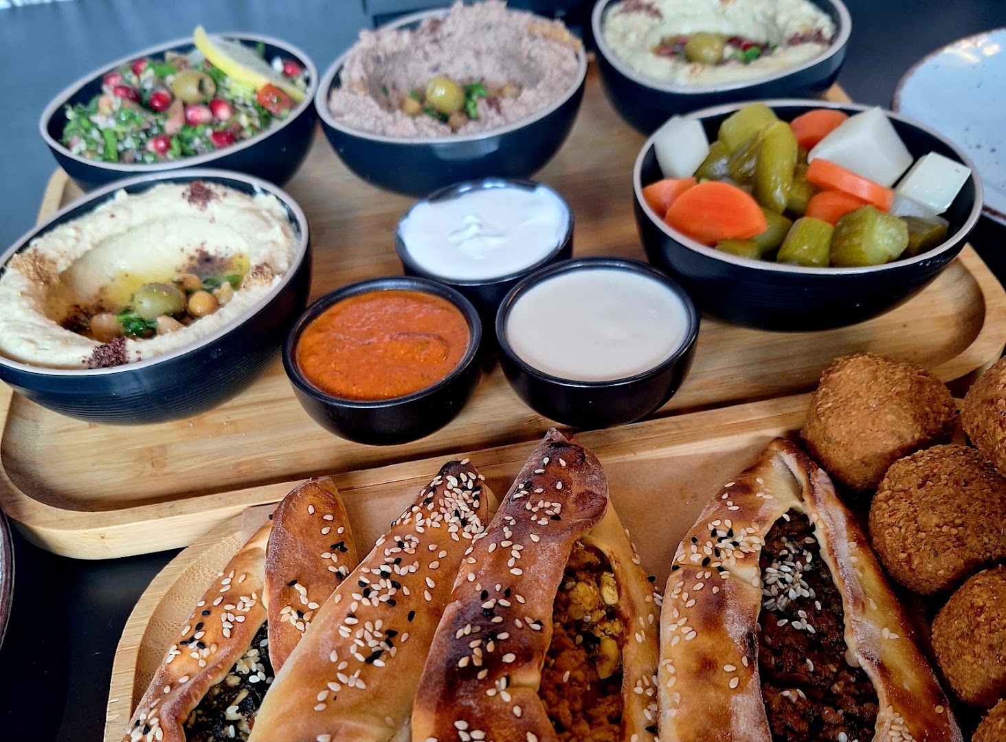 Petra Bakery & Falafel · Nuotraukos 1