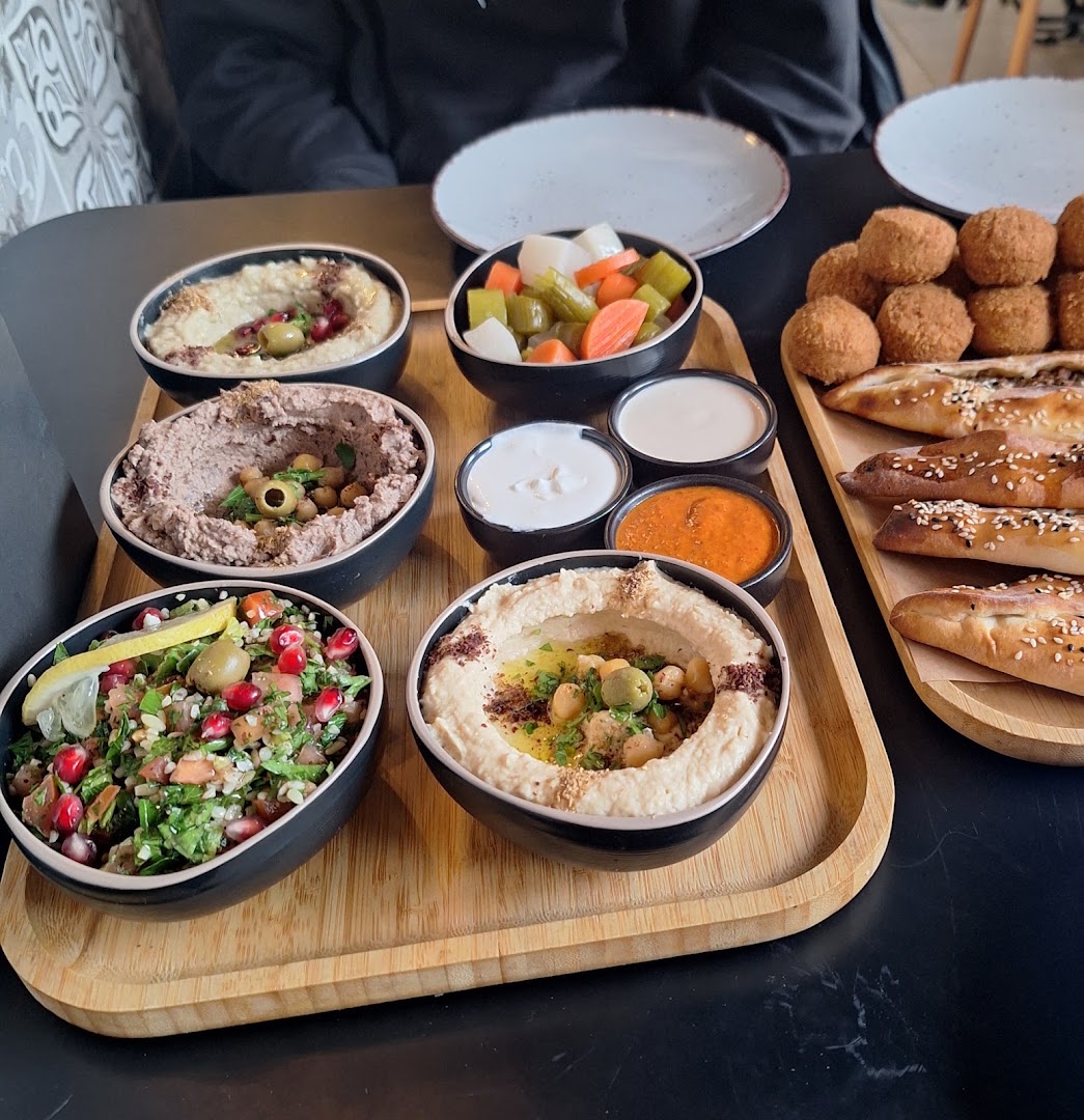 Petra Bakery & Falafel · Nuotraukos 13